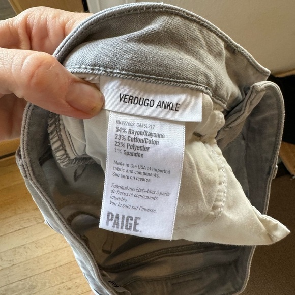 PAIGE ‘Verdugo’ Ankle Distressed Denim - Picture 12 of 12